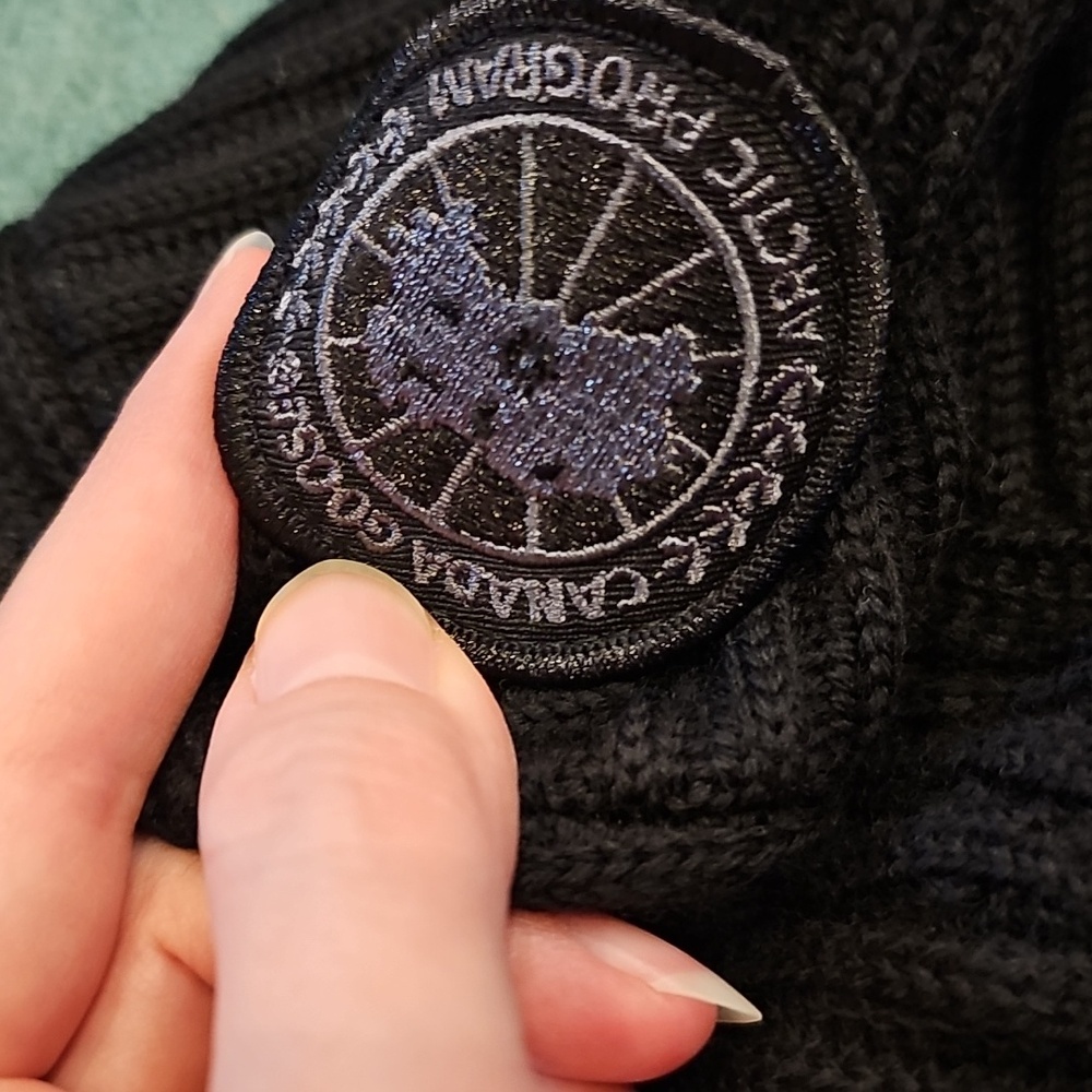 canada goose Merino Wool Knit sweater - Picture 9 of 12